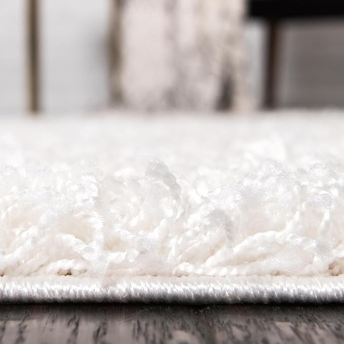 Unique Loom Solid Shag Collection Area Rug (3' 3" Square, Snow White)