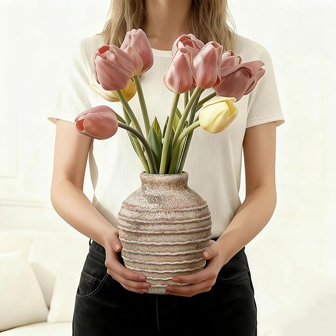 Ceramic Flower Vase, 6.7 inch Farmhouse Rustic Vintage Vases for Home Decor Table Living Room Entryway Book Shelf Fireplace Centerpiece (Rust)