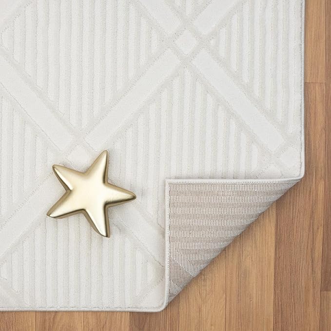 LUXE WEAVERS Geometric Diamond Shaped Cream 6x9 Area Rug