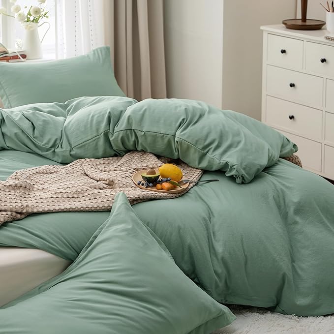 Bedsure Sage Green Duvet Cover Queen Size Only - Prewashed Cotton-Like Extra Soft All Season Bedding, Includes 1 Duvet Cover 90x90 Inches with Zipper Closure, Comforter Not Included