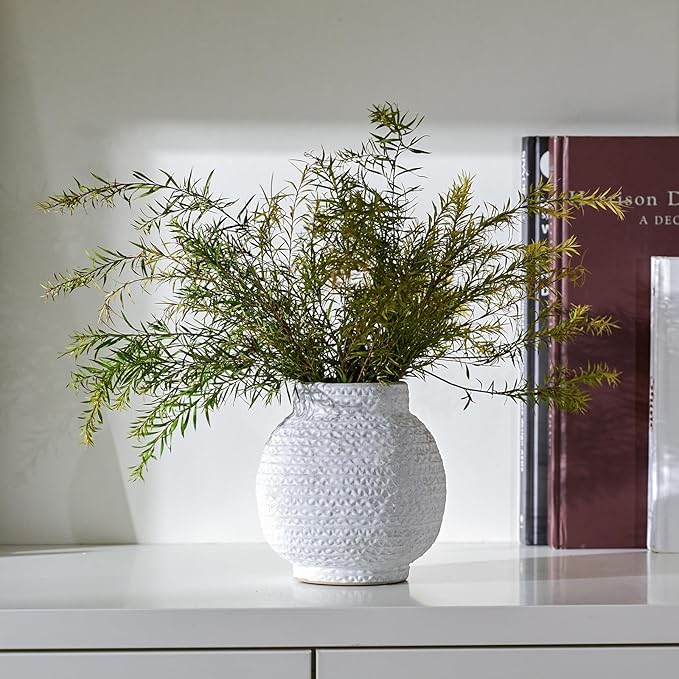 DN DECONATION White Vase for Flowers, Ceramic Vase for Home Decor, Modern Decorative Vase, Small Cute Flower Vases for Kitchen/Office/Living Room/Bookshelf/Farmhouse/Mantel - White Texture(Small)