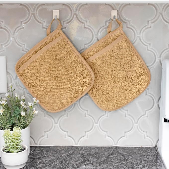 RITZ Terry Pocket Mitt & Hot Pad: Unparalleled Heat Resistant, Durable 100% Cotton – Ergonomically Designed for Optimal Grip – Easy-Care Machine Washable – 2-Pack, Straw