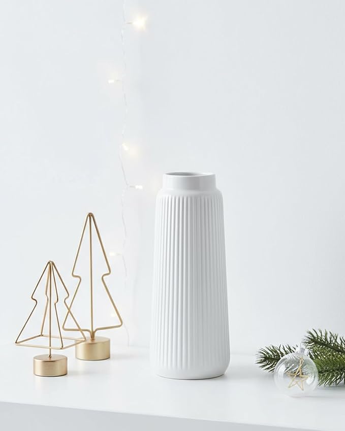 Matte White Ribbed Ceramic Vase – Modern Elegant Flower Vase for Pampas Grass, Fresh or Dried Flowers, Minimalist Farmhouse Home Decor for Living Room, Dining Table, Wedding Centerpiece