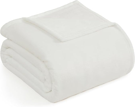 Casa Platino Fleece Blanket King Size – 300 GSM White Fleece Throw for Bed or Couch – Soft Cozy Warm Holiday Bed Blanket for Winter, Fuzzy Plush Elegant Gifts for Men & Women - 108x90 Inch
