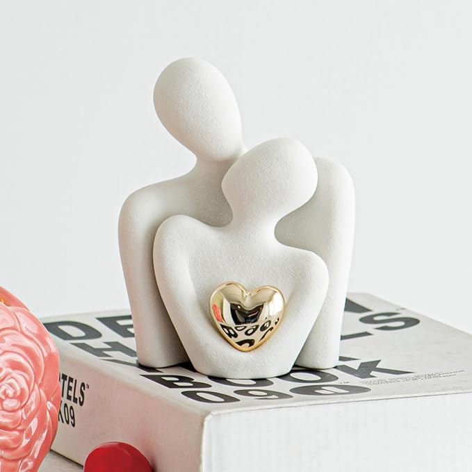 Mini couple ceramic statues in the living room simple home decor ceramic statue decorations in the wine cabinet Couple bedroom decorations with Knick-Knacks Romantic Gifts for Wedding Valentine