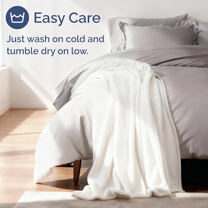 Ultra Soft Fleece Blanket Queen Size - Flannel Fleece Luxury Queen Blanket - Lightweight for Couch Bed Chair - Thick, Warm and Breathable - All Season Cozy Fuzzy, Anti-Static Microplush Bedding, White