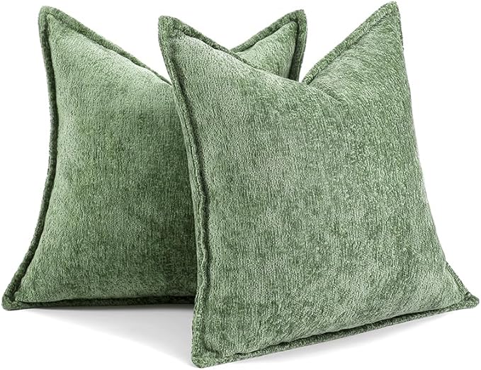 DEZENE Pack of 2 Forest Green Christmas Decorative Throw Pillow Covers 20x20 Cozy Soft Chenille Accent Vintage Square Couch Pillow Covers for Home Decor Bed Sofa Living Room