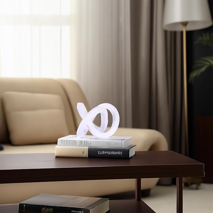 White knot decorative sculpture, white home decor aesthetics, Möbius strip sculpture, suitable for decoration and display on bookshelves, living room TV cabinets, office cabinets, and coffee tables.