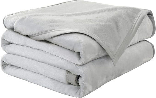 EASELAND Soft King Size Blanket All Season Warm Microplush Lightweight Thermal Fleece Blankets for Couch Bed Sofa,90x108 Inches,Silver Gray