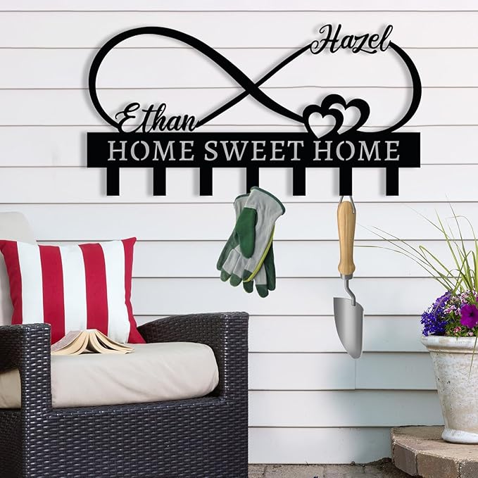 Personalized Metal Couple's Name Key Holder, Custom Infinity Key Hook,Metal Wall Mount Custom Name Hooks, Name Letter Wall Decoration Key Hooks, Key Hanger Decor, Key Organizer for Room, Wedding Gift