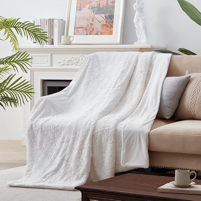 KAWAHOME Faux Fur Blanket Queen Size Winter Ultra Luxury Soft Cozy Warm Fluffy Plush Faux Rabbit Fur Blankets Quatrefoil Pattern for Couch Sofa Bed, 90" X 90" White
