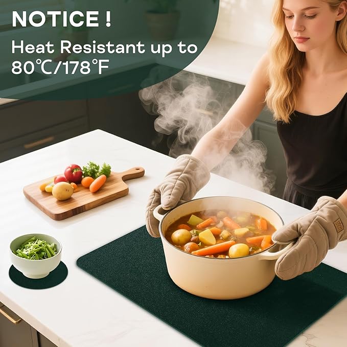 Faux Leather Placemats Set of 6, Vinyl Placemats Heat Resistant Place Mats, Waterproof Oil-Proof Wipeable Dining Table Mats and Coasters for Kitchen, Indoor, Outdoor (Deep Green)