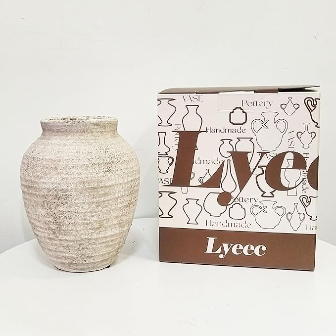 Ceramic Flower Vase - Farmhouse Rustic Vase for Home Decor Handcrafted Pottery Vase Small Terracotta Vases for Dining Table Decor Fireplace Living Room Bathroom Wedding Centerpiece