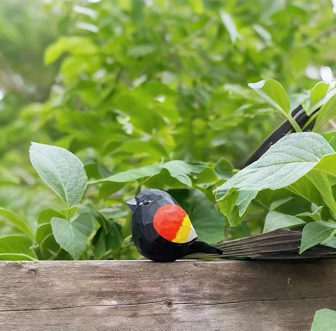 Hand-Carved Red-Winged Blackbird Figurines – Hand-Painted Wooden Bird Sculptures, Decorative Wood Bird Statues for Home & Office Décor, Gifts for Bird Lovers