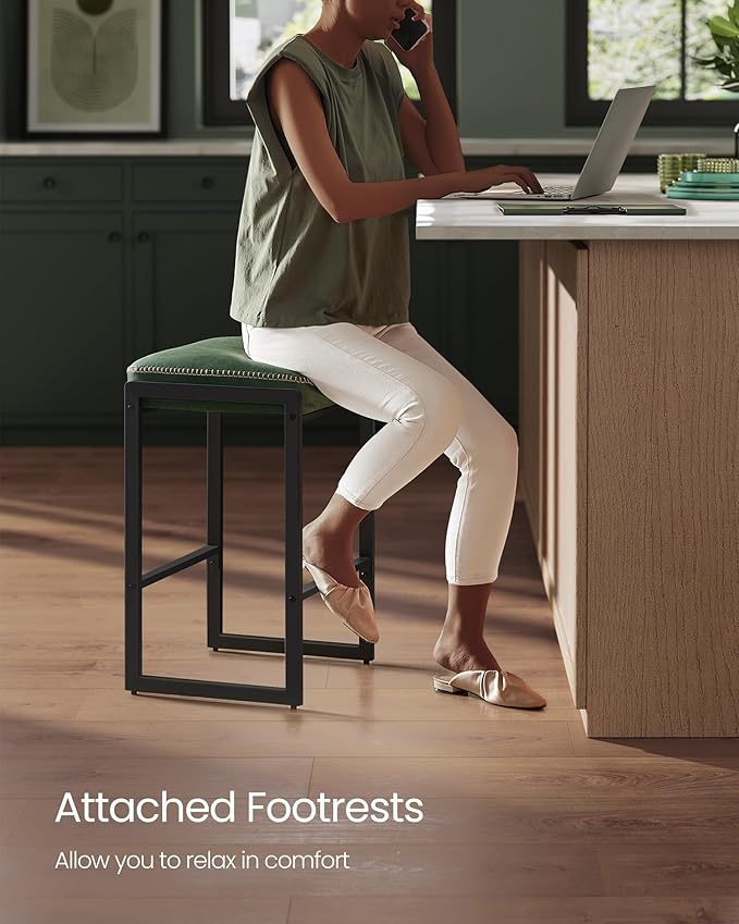 VASAGLE EKHO Collection - Bar Stools Set of 2, Counter Height Bar Stools, Synthetic Leather with Stitching, Mid-Century Modern Counter Stools, 26-Inch Tall, Kichen Home Bar Dining Room, Forest Green