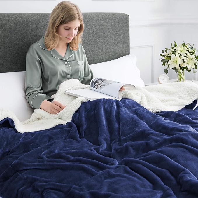MOONLIGHT20015 Sherpa Fleece Twin Blanket - (Navy, 60X80 Inches) Warm and Fluffy Blankets for Winter - Reversible Thick and Cozy Twin Size Blankets for Bed, Camping and Travel