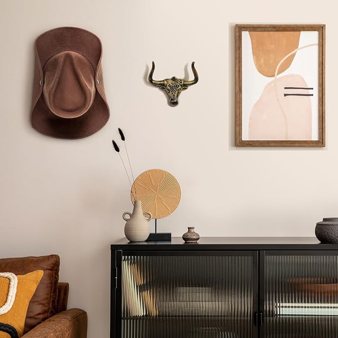 Cowboy Hat Rack for Wall 1 Pack Modern Cast Iron Cowboy Hat Holder Cowgirl Hat Hanger Western Decor Longhorn Wall Hooks Closet Bedroom Living Room Antique Gold Men's Western Gifts