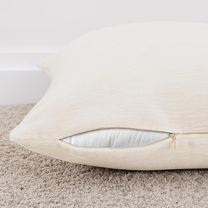 Set of 4 Cream White Throw Pillow Covers 18x18 Inch, Neutral Boho Farmhouse Aesthetic Decorative Pillow Cases for Couch, Sofa, Living Room & Bed, Chenille Pillow Cases, Stylish Home Decor, 45x45 cm