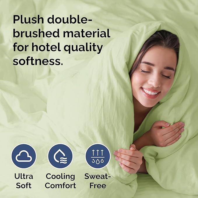 CGK Unlimited Duvet Cover Queen Size Set - Extra Soft Queen Size Duvet Cover 90 x 90 with 2 Pillow Shams - Hotel Quality w/Zipper Closures & Ties - Bedding and Bed Linens Set (Light Sage Green)