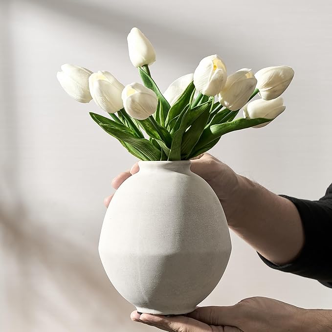 Ceramic Flower Vase, 6.22 Inch Rustic Farmhouse Vase Home Decor, Handcrafted Vintage Pottery Vase, Small Terracotta Vases for Living Room, Table, Shelf, Fireplace, Off-White