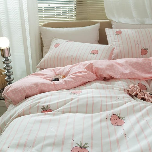 LifeTB Pink Strawberry Duvet Cover Kids Girl Kawaii Print Bedding Set Queen 1 Duvet Cover with 2 Pillowcases Cotton Strawberry Comforter Cover Lovely Soft Full Bedding Set with Zipper and Corner Ties