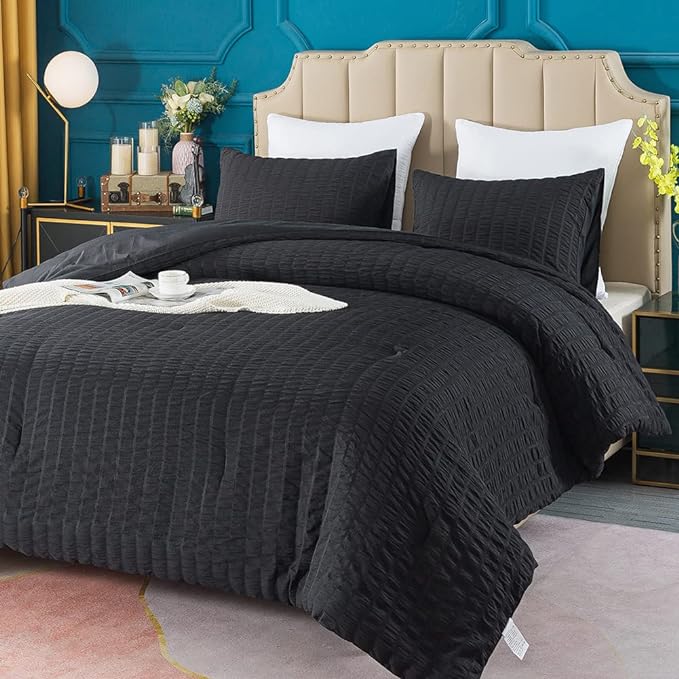 AveLom Black Seersucker California King Comforter Set (104x96 inches), 3 Pieces-100% Soft Washed Microfiber Lightweight Comforter with 2 Pillowcases, All Season Down Alternative Bedding Set
