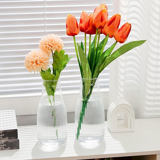 Mumufy 24 Pcs Plastic Bud Vases in Bulk Small Clear Flowers Vases for Centerpieces Wedding Decorations Home Banquet Formal Dinners Party Table Decor (3.54 x 7.87 Inch)