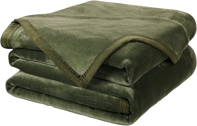 EASELAND Soft King Size Blanket All Season Warm Microplush Lightweight Thermal Fleece Blankets for Couch Bed Sofa,90x108 Inches,Olive Green