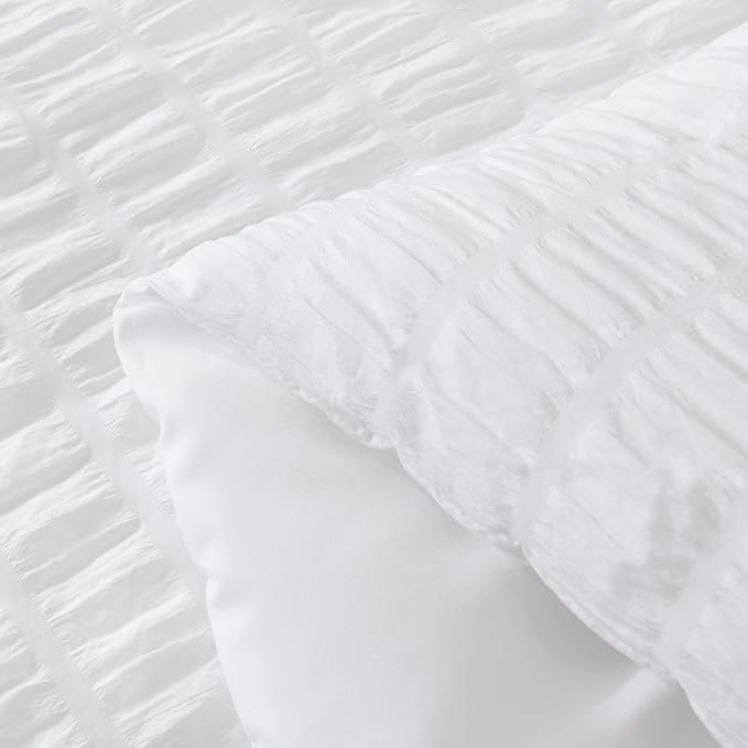 AveLom Seersucker Queen Comforter Set (90x90 inches), 3 Pieces - 100% Soft Washed Microfiber Lightweight Comforter with 2 Pillowcases, All Season Down Alternative Comforter Set for Bedding, White