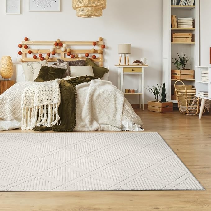 LUXE WEAVERS Geometric Diamond Shaped Cream 6x9 Area Rug