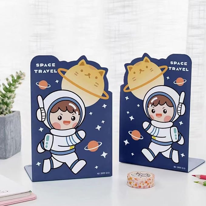2 Pack Metal Bookends,Non-Slip Cartoon Boy Astronauts Book Stopper,5.3"x3.9"x8"Heavy Duty Premium Space-Themed Decorative Book End, Supports for Kids Children Shelves,School,Room,Office,Learning Gifts