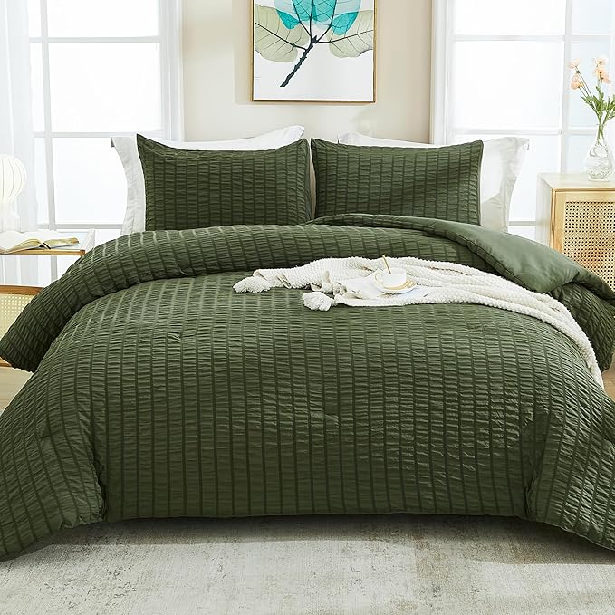 AveLom Dark Olive Green Seersucker Full Comforter Set (80x90 inches), 3 Pieces-100% Soft Washed Microfiber Lightweight Comforter with 2 Pillowcases, All Season Down Alternative Bedding Set