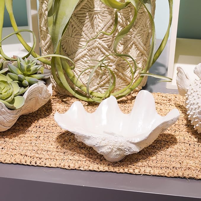 Decorative Bowl Entryway Table Decor - Resin Clam Shells Bowls Seashell Beach Console Table Home Decor Accents for Ocean Themed Living Room Coffee Table Decor 9 * 6 * 3.5 Inch