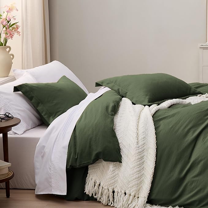 Bedsure Olive Green Duvet Cover Twin/Twin XL Size - 2 Pieces Prewashed Cotton-Like Extra Soft Bedding Set, Includes 1 Twin Duvet Cover 68x90 Inches with Zipper Closure & 1 Pillow Sham, No Comforter