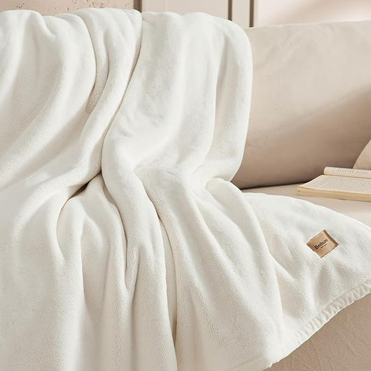 Bedsure Fleece King Size Blanket for Bed - GentleSoft Warm, Cozy, Soft & Thick Blanket for Winter, Heavy 500Gsm Anti-Static Design, Ideal for Couch & Sofa, Cream, 108x90 Inch