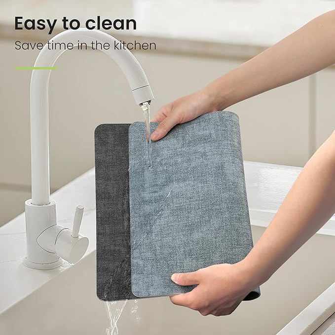 Placemats Set of 4, Faux Leather Heat Resistant Wipeable Placemats, Dual Sided Waterproof Washable Table Mats with Coaster, Suitable for Kitchen, Dining, Table Decor (4, Black Light Blue)