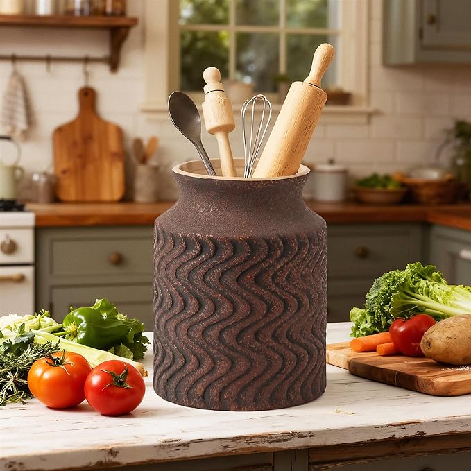 Farmhouse Vase, Vintage Decorative vase for Home Decor, 7.8in Ceramic Flower Vases for Centerpieces, Vase for Dining Table Decor - Decoration Vases Lyeec