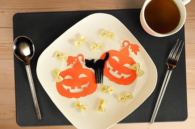 Faux Leather Halloween Placemats HeloHo Black Table Place Mats Set of 6 Waterproof Oilproof Heat Stain Resistant Placemats Washable Wipeable Placemat for Kitchen Dining Table Decoration Indoor Outdoor