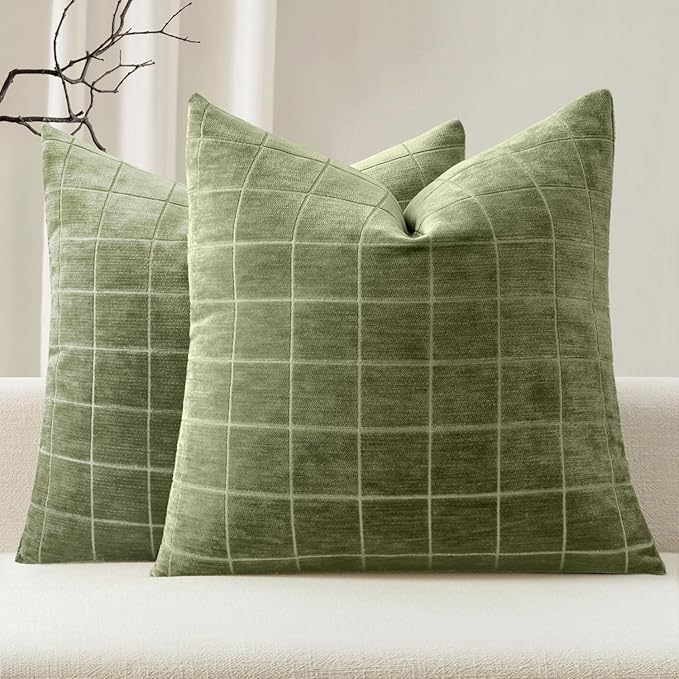 MIULEE Decorative Chenille Check Throw Pillow Covers Vintage Plaid Couch Pillows 20x20 Inch Set of 2 Neutral Boho Farmhouse Cushion Covers Modern Spring Decor for Sofa Bed Living Room Grass Green