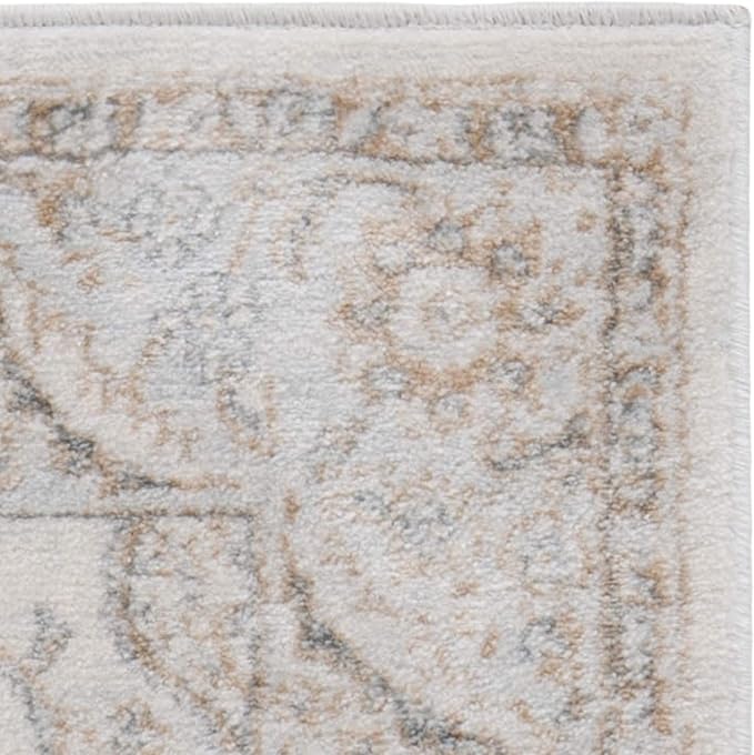 SAFAVIEH Isabella Collection Accent Rug - 3' x 5', Cream & Beige, Oriental Design, Non-Shedding & Easy Care, Ideal for High Traffic Areas in Entryway, Living Room, Bedroom (ISA912A)
