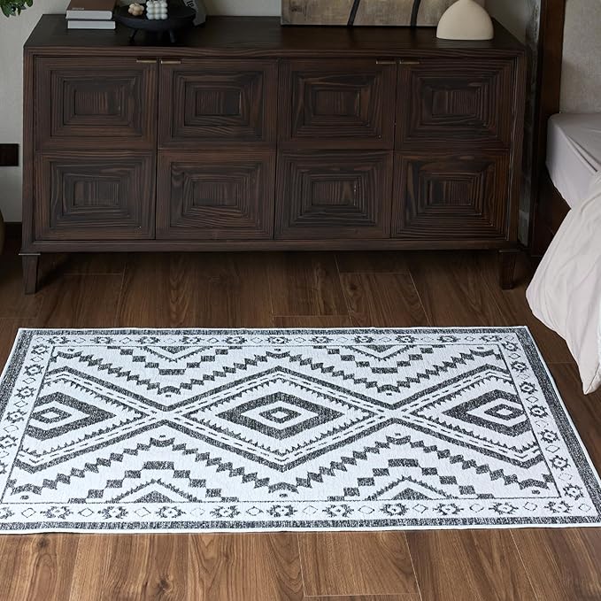 RAMEFILD Moroccan Washable Area Rug 3x5, Geometric Tribal Decorative Woven Rug, Non-Slip Boho Farmhouse Soft Low-Pile Entry Throw Mat for Living Room Bedroom Dining Table, Black and White