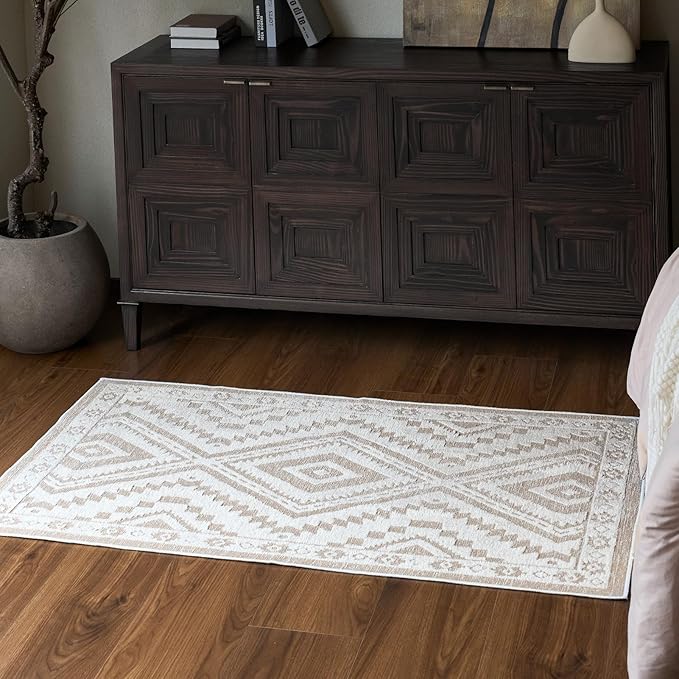 RAMEFILD Moroccan Washable Area Rug 3x5, Geometric Tribal Decorative Woven Rug, Non-Slip Boho Farmhouse Soft Low-Pile Area Rug for Living Room Bedroom Dining Table Nursery, Cream/White