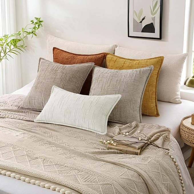 decorUhome Chenille Throw Pillow Covers 20x20 Set of 2, Thick Textured Slubby Neutral Decorative Pillow Covers with Elegant Design for Couch, Sofa, Living Room, Oatmeal