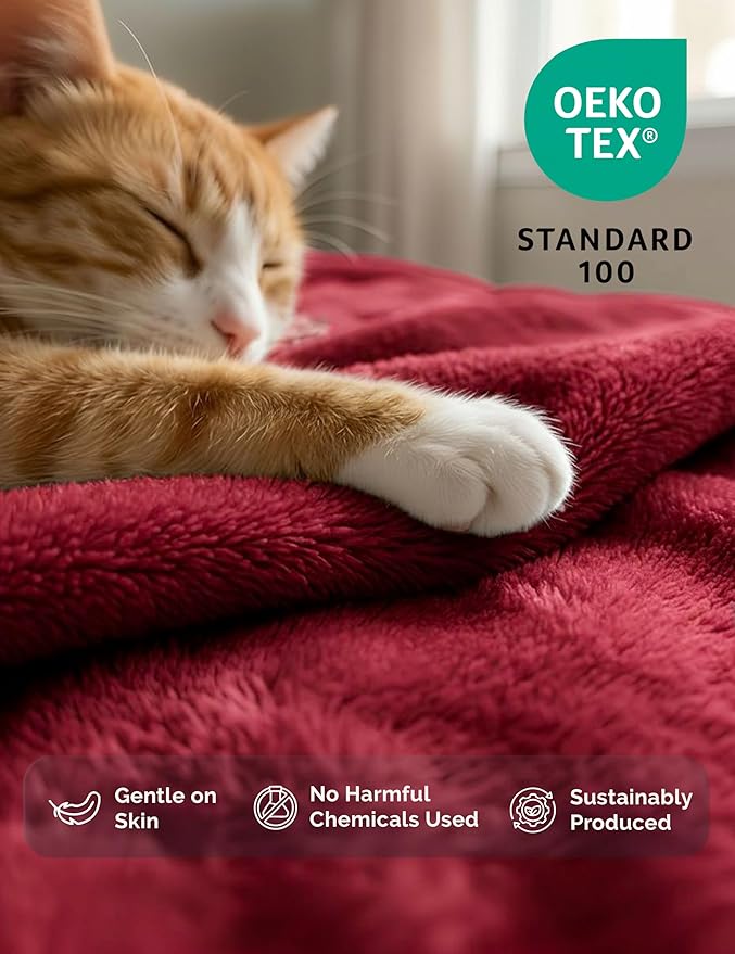 Casa Platino Fleece Blanket King Size – 300 GSM Dark Red Fleece Throw for Bed or Couch – Soft Cozy Warm Winter Blanket for Bed, Fuzzy Plush Elegant for Men & Women - 108x90 Inch
