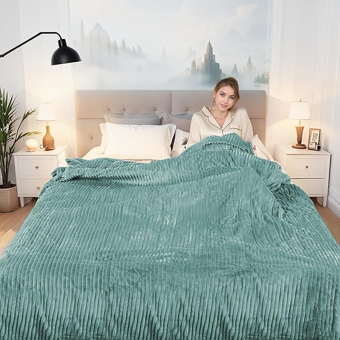 Electric Heated Blanket Full Size 72"x84" with Cozy Flannel, 6 Heat Settings & 10 Hours Auto Off, Soft & Cozy Warming Throw for Home, Office, or Bed, Machine Washable, Bean Green