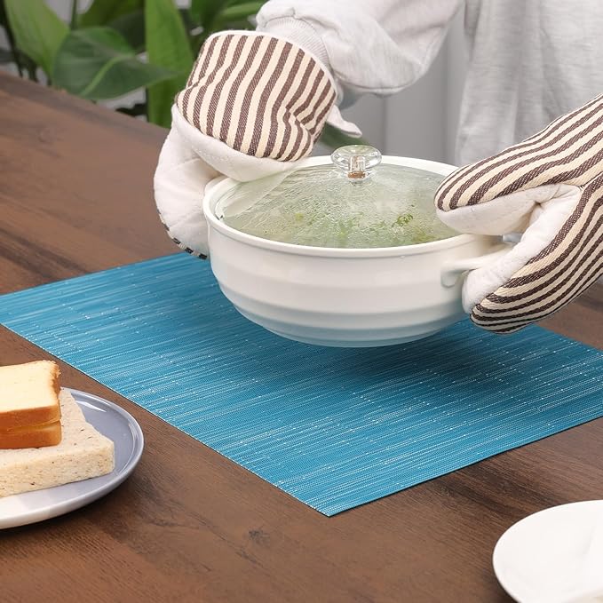 Myir JUN Placemats Set of 4, Vinyl Woven Placemats Place Mats Indoor Set of 4 Washable Table Mats Non-Slip Place mats for Dining Table (Blue, Set of 4)