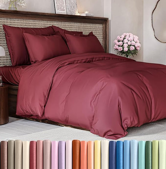 CGK Unlimited Duvet Cover Queen Size Set - Extra Soft Queen Size Duvet Cover 90 x 90 with 2 Pillow Shams - Hotel Quality w/Zipper Closures & Ties - Bedding and Bed Linens Set (Burgundy)