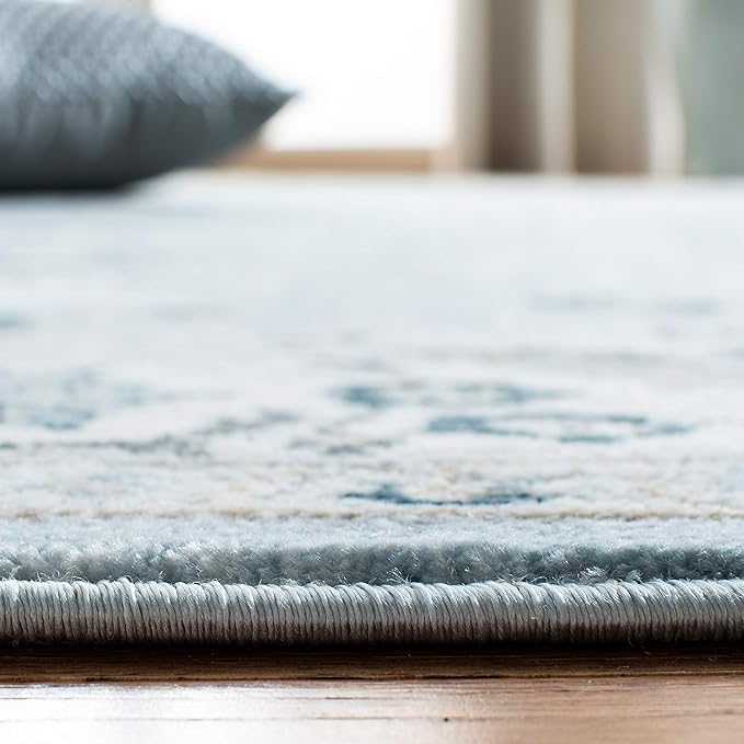 SAFAVIEH Isabella Collection Accent Rug - 4' Round, Light Blue & Cream, Oriental Design, Non-Shedding & Easy Care, Ideal for High Traffic Areas in Living Room, Bedroom, Dining (ISA912M-4R)