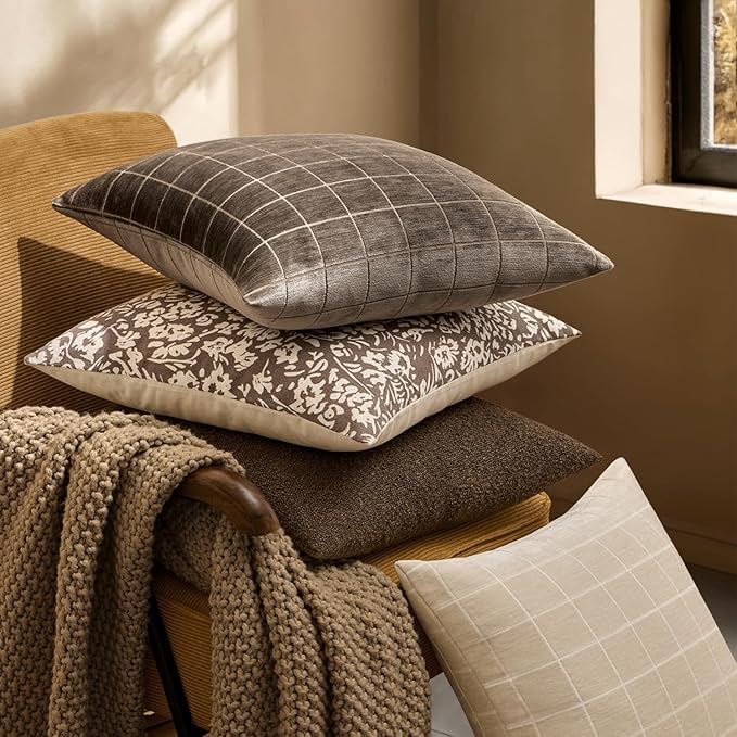 MIULEE Decorative Chenille Check Throw Pillow Covers Vintage Plaid Couch Pillows 20x20 Inch Set of 2 Neutral Boho Farmhouse Cushion Covers Modern Home Decor for Sofa Bed Living Room Brown