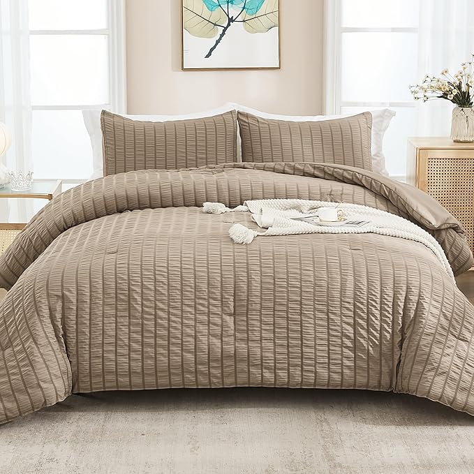 AveLom Taupe Seersucker Twin Comforter Set (68x90 inches), 2 Pieces-100% Soft Washed Microfiber Lightweight Comforter with 1 Pillowcase, All Season Down Alternative Comforter Set for Bedding